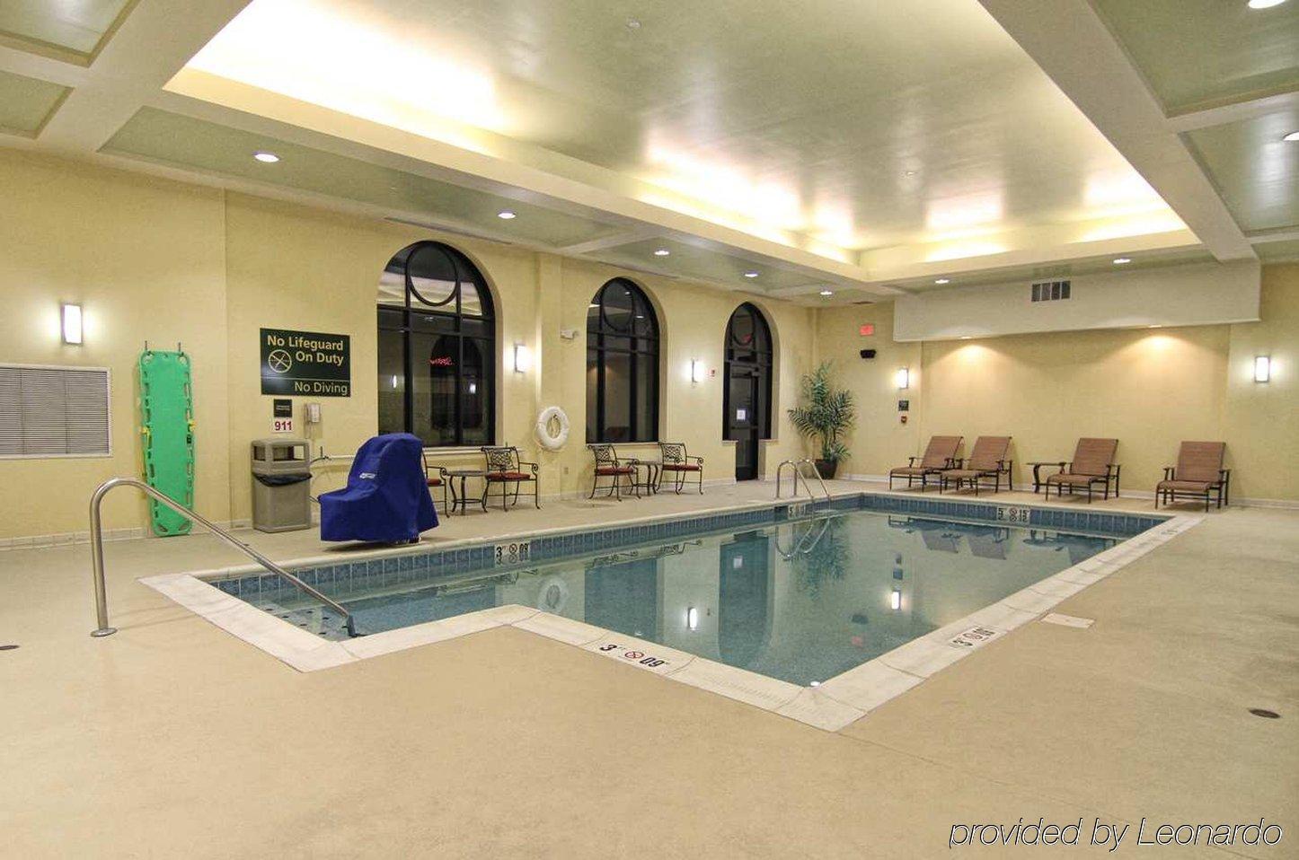Hilton Garden Inn פייקוויל מראה חיצוני תמונה