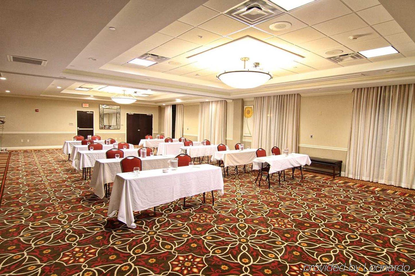 Hilton Garden Inn פייקוויל מראה חיצוני תמונה
