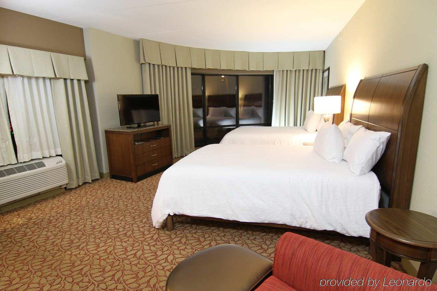 Hilton Garden Inn פייקוויל מראה חיצוני תמונה