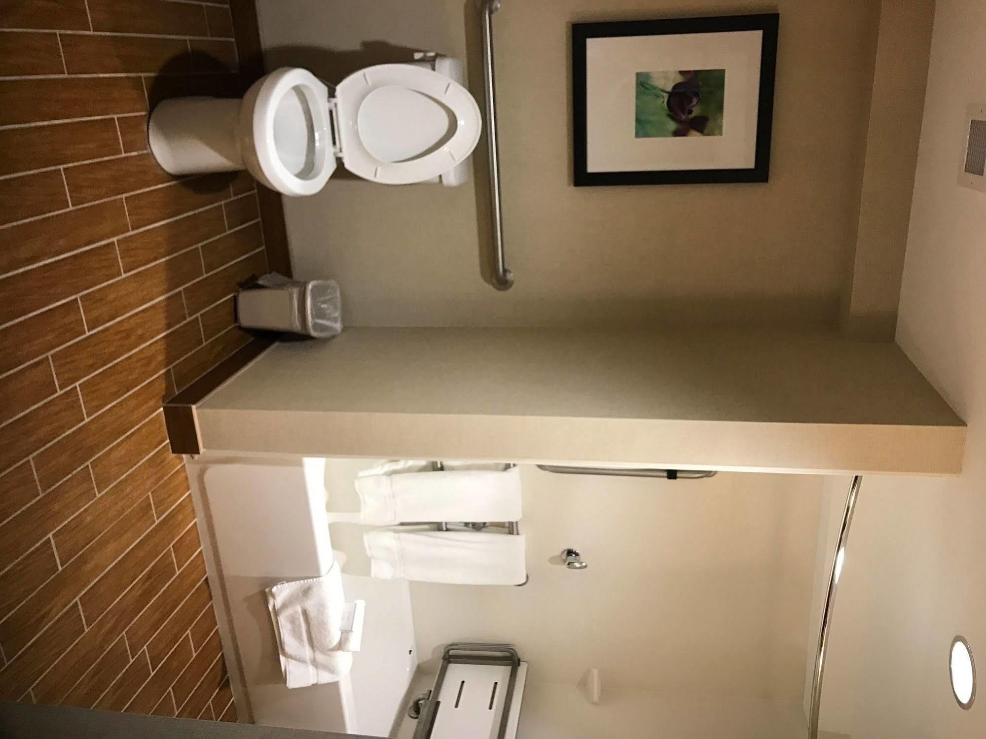 Hilton Garden Inn פייקוויל מראה חיצוני תמונה