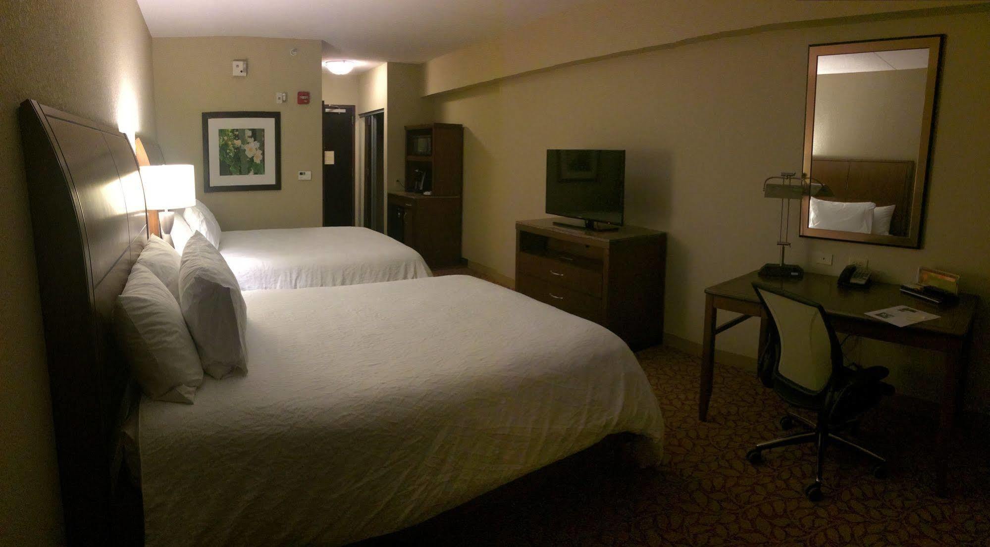 Hilton Garden Inn פייקוויל מראה חיצוני תמונה