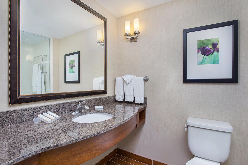 Hilton Garden Inn פייקוויל מראה חיצוני תמונה