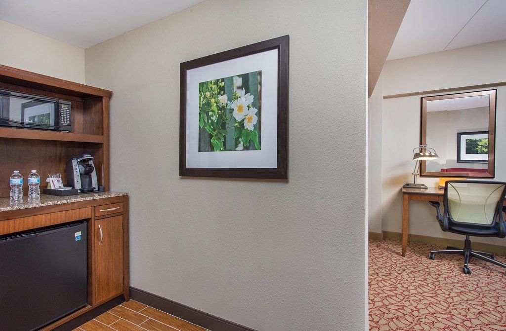Hilton Garden Inn פייקוויל מראה חיצוני תמונה