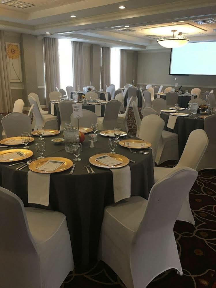 Hilton Garden Inn פייקוויל מראה חיצוני תמונה