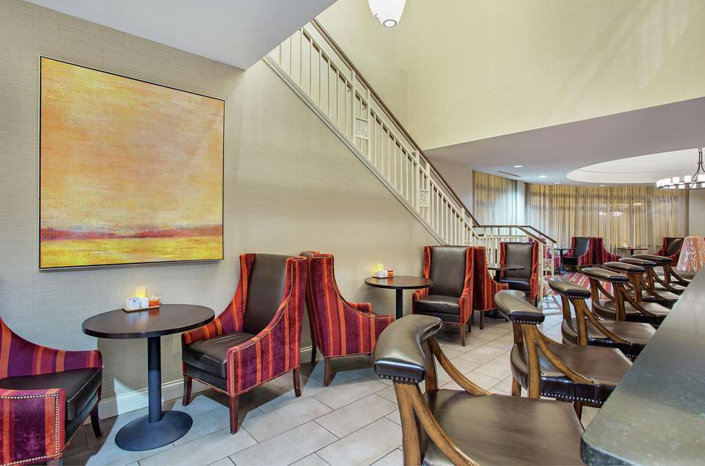 Hilton Garden Inn פייקוויל מסעדה תמונה