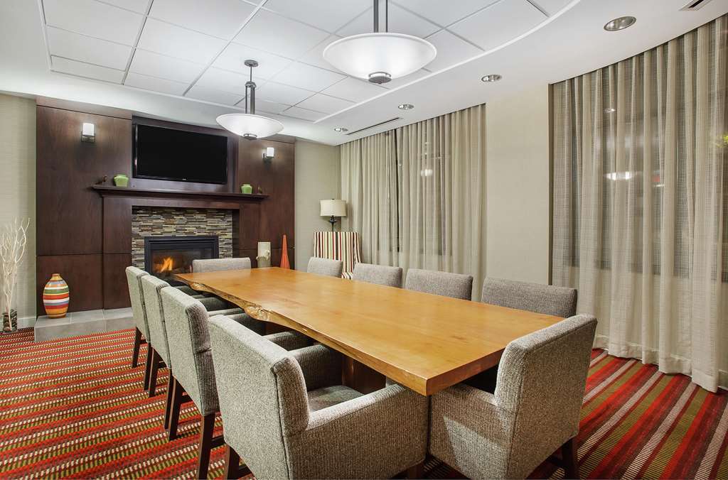 Hilton Garden Inn פייקוויל מתקנים תמונה