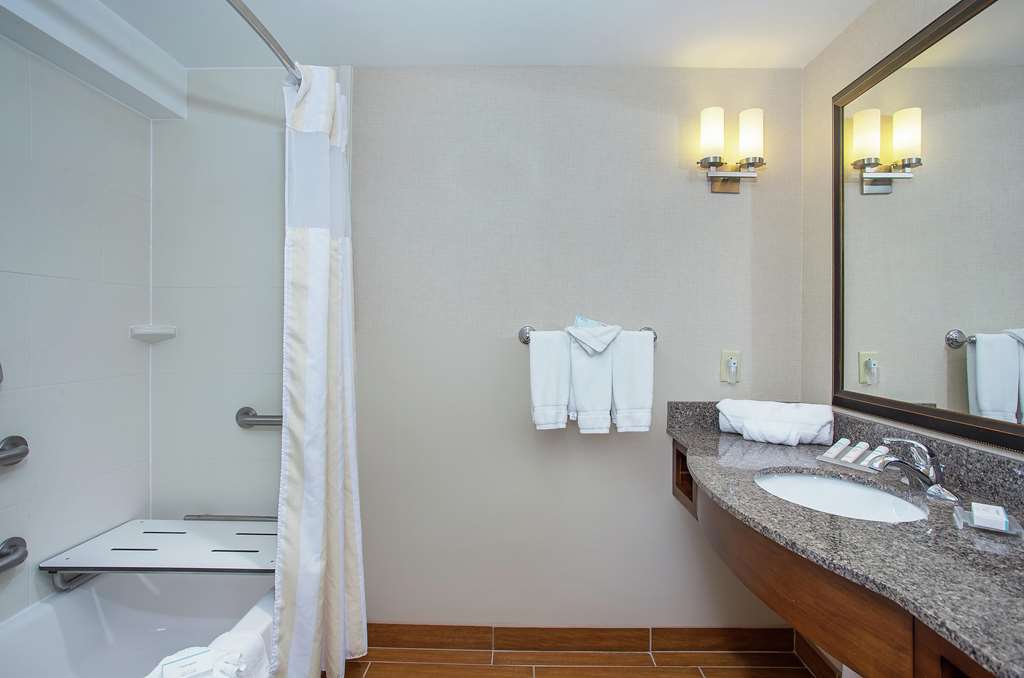 Hilton Garden Inn פייקוויל חדר תמונה
